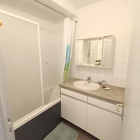 Climatise Parc Paradis 150 M Des Thermes Apartment Greoux-les-Bains