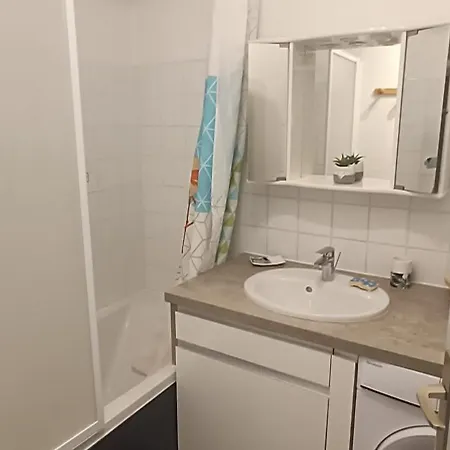 Apartment Climatise Parc Paradis 150 M Des Thermes *